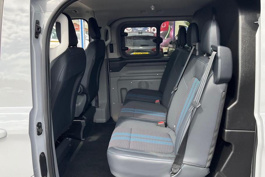 Used Ford TRANSIT CUSTOM L2DCIVSPORT2 5