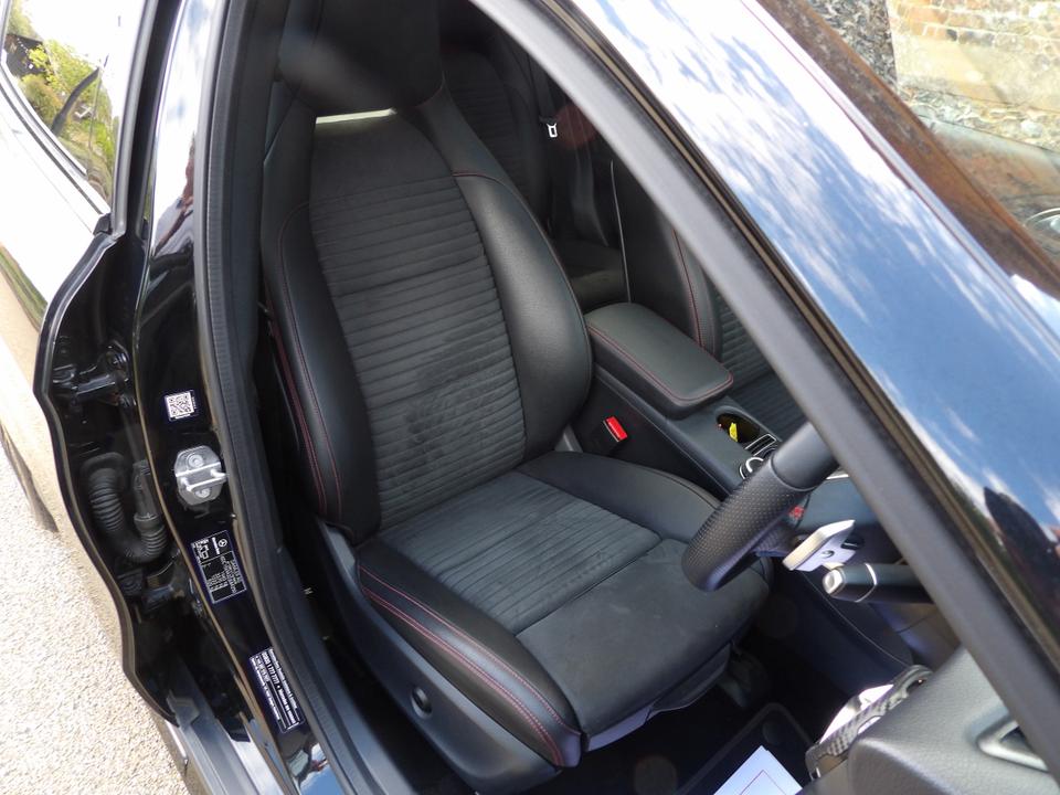 Used Mercedes-Benz GLA LM20VWA 17