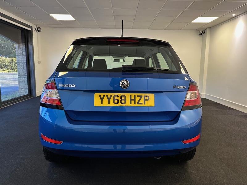 Skoda Fabia Photo 90c37438-7bd9-4272-aed2-4472a2afdae5.jpg