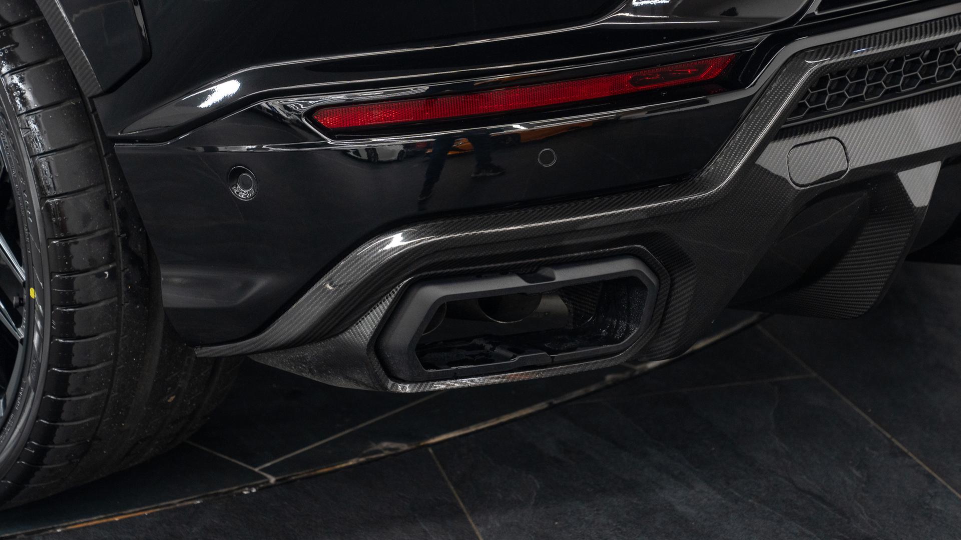 LAMBORGHINI Urus Photo 90d69b0b-0b97-4609-9cde-1a489d3a9a04.jpg