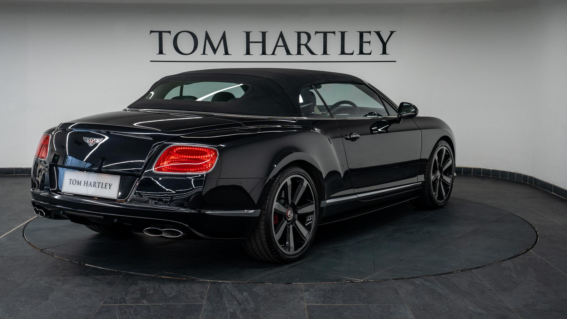 Bentley Continental GTC Photo 90d89f37-4b39-4ef6-ba40-9fd2fee0155d.jpg