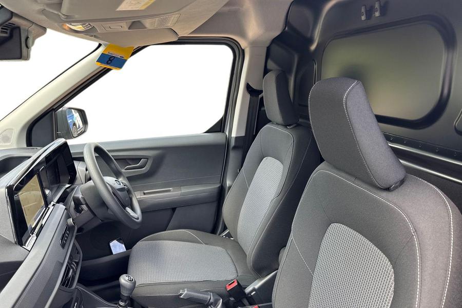 Ford TRANSIT COURIER Photo 90f30251-2101-488e-a47e-e0048ec992d5.jpg