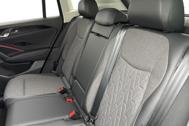 VOLKSWAGEN  Tiguan  Photo 9