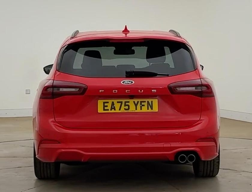 Ford Focus Photo 90fefbda-2c4f-4637-932b-bb740d805a65.jpg