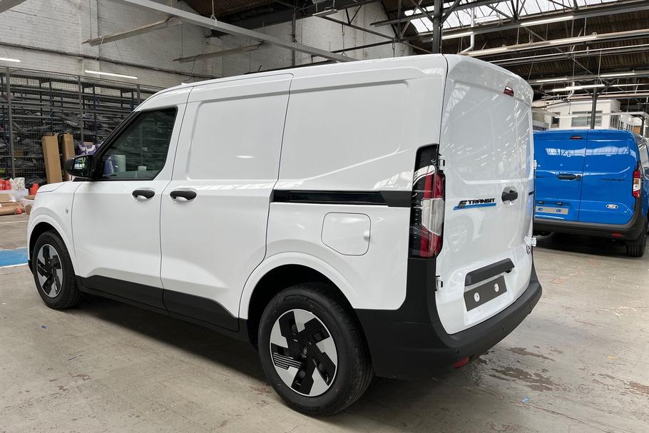 Used Ford E-TRANSIT COURIER ECOURIER01 26