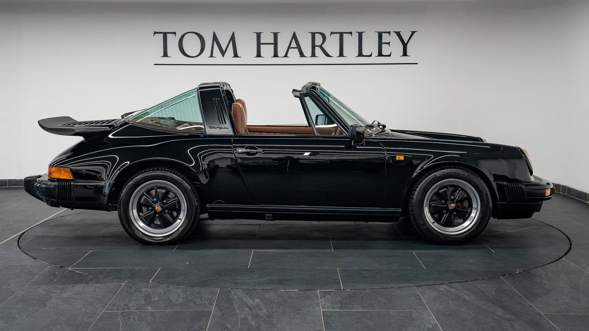 Porsche 911 Photo 91132fb1-dde5-4e9b-b9d3-fbe01a2012fc.jpg