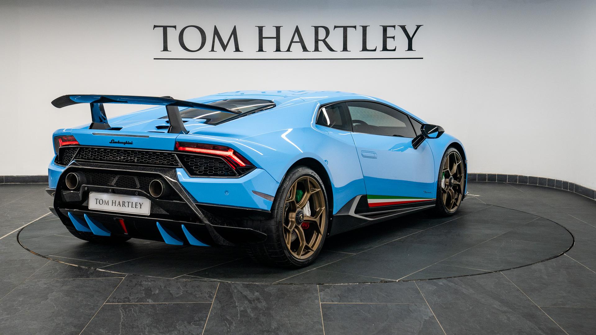 LAMBORGHINI Huracan Photo 911ac182-60c7-42d3-b77a-d6154bb40791.jpg