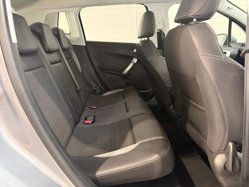 Peugeot 2008 Photo 91244d02-ff23-406c-9b57-8b654b28938f.jpeg