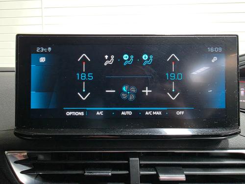 Peugeot 3008 Photo 9135284f-c3be-49b9-8725-ff5f19e2b79c.jpg