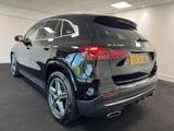 Mercedes-Benz GLA Photo 8