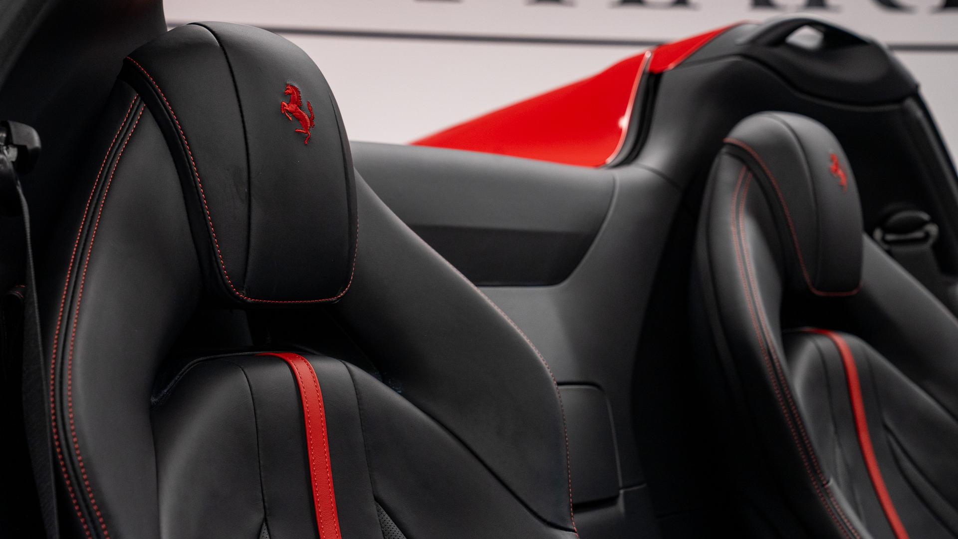 Ferrari 812 Photo 9151112b-ca57-485b-b19c-1fddb761b809.jpg