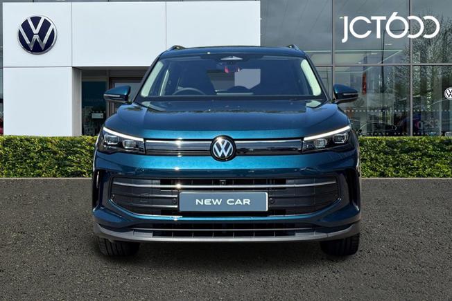VOLKSWAGEN Tiguan Photo 8