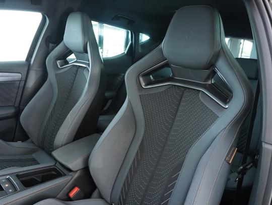 CUPRA Leon Photo 916044cd-a9ae-479b-807c-61f6137bff9a.jpg