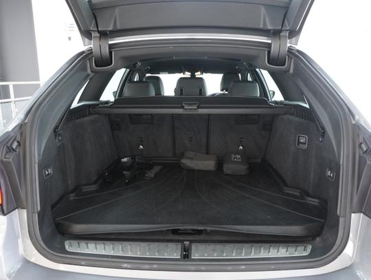 BMW 5 Series Photo 91ac2915-d481-4973-9441-be9228c6423c.jpg