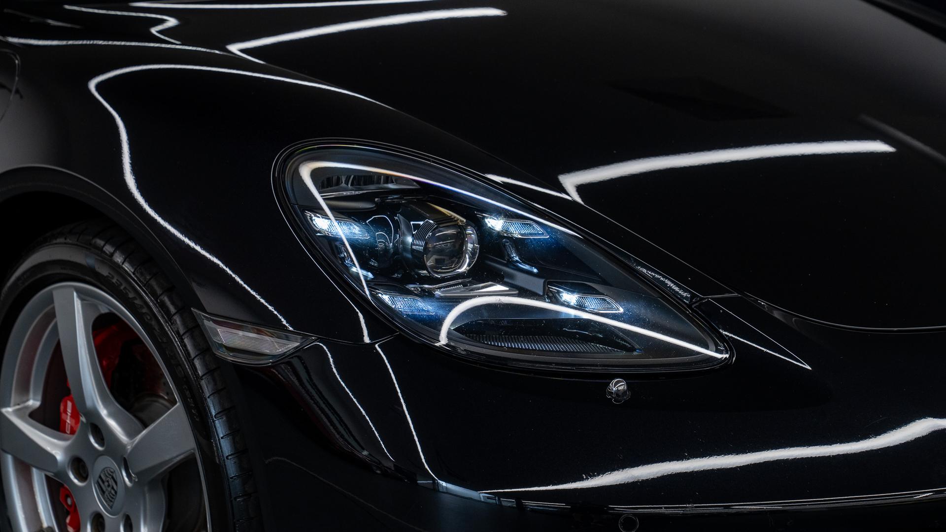Porsche 718 Cayman Photo 91b9cafd-5b6a-4af9-97ad-a3508bff8e95.jpg