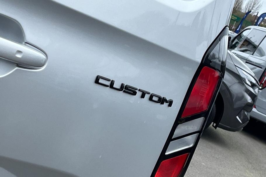 Used Ford TRANSIT CUSTOM CUSTOMPHEV06 21