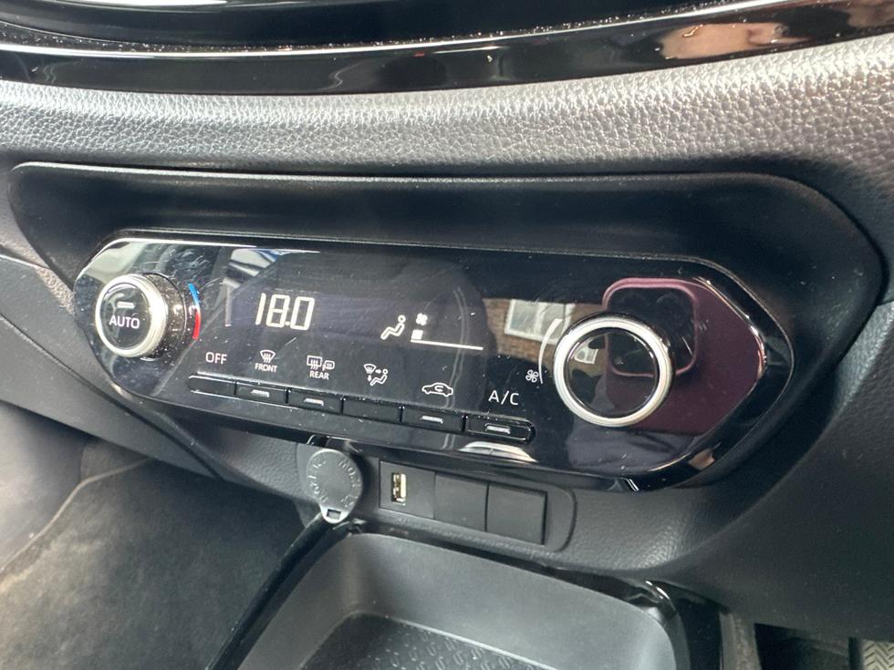 Toyota Aygo X Photo 91ca2d75-5b84-43a2-a929-fbe04e015a87.JPEG
