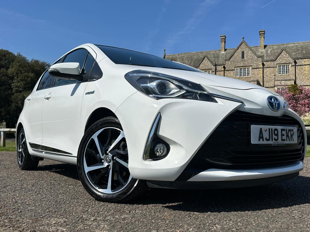 Used Toyota Yaris AJ19EKR 8