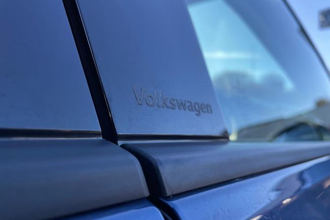 Volkswagen Golf Photo 24