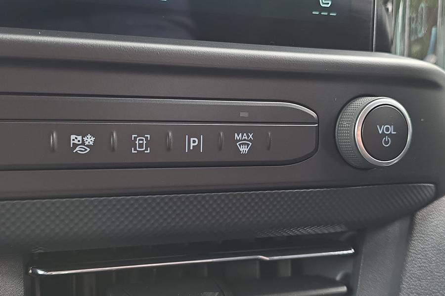 Ford TRANSIT CUSTOM Photo 91df1ad9-cd78-4520-a19b-87c2934686ff.jpg