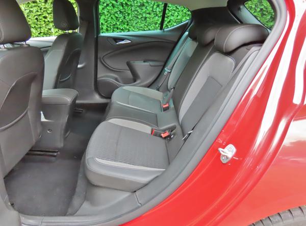 Used Vauxhall Astra GV21ZWE 13