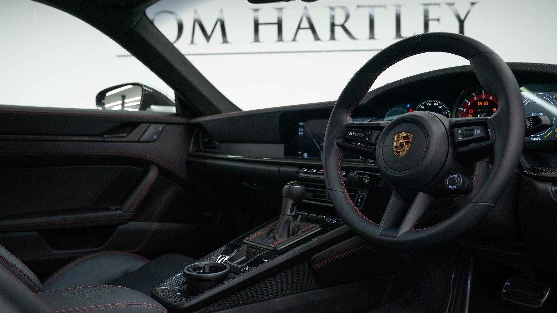 Porsche 911 Photo 91f6f4ee-a541-4c94-8597-af969fccf79e.jpg