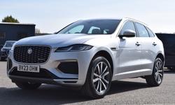 Jaguar F-PACE Photo 8