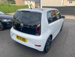 Volkswagen up! Photo 7