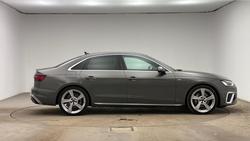 AUDI A4 Photo 4