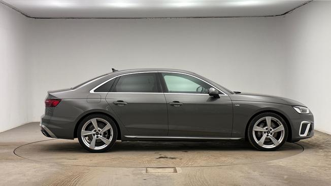 AUDI A4 Photo 4