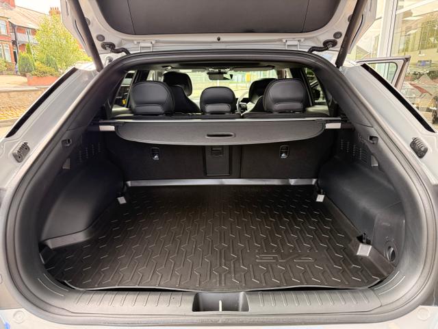 Kia EV6 Photo 922f8dcc-95bd-4713-94f8-927866b792b6.jpg