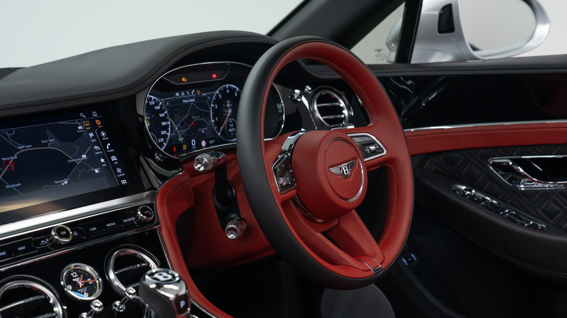 Bentley Continental Photo 924c8906-cb74-45bf-b5ba-30412afd2e6a.jpg