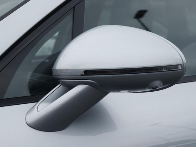 PORSCHE Macan Photo 10