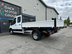 Ford Transit Photo 23