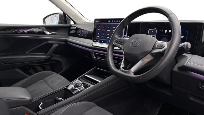 VOLKSWAGEN Tiguan Photo 6