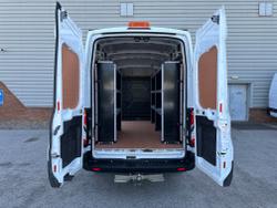 Ford Transit Photo 1
