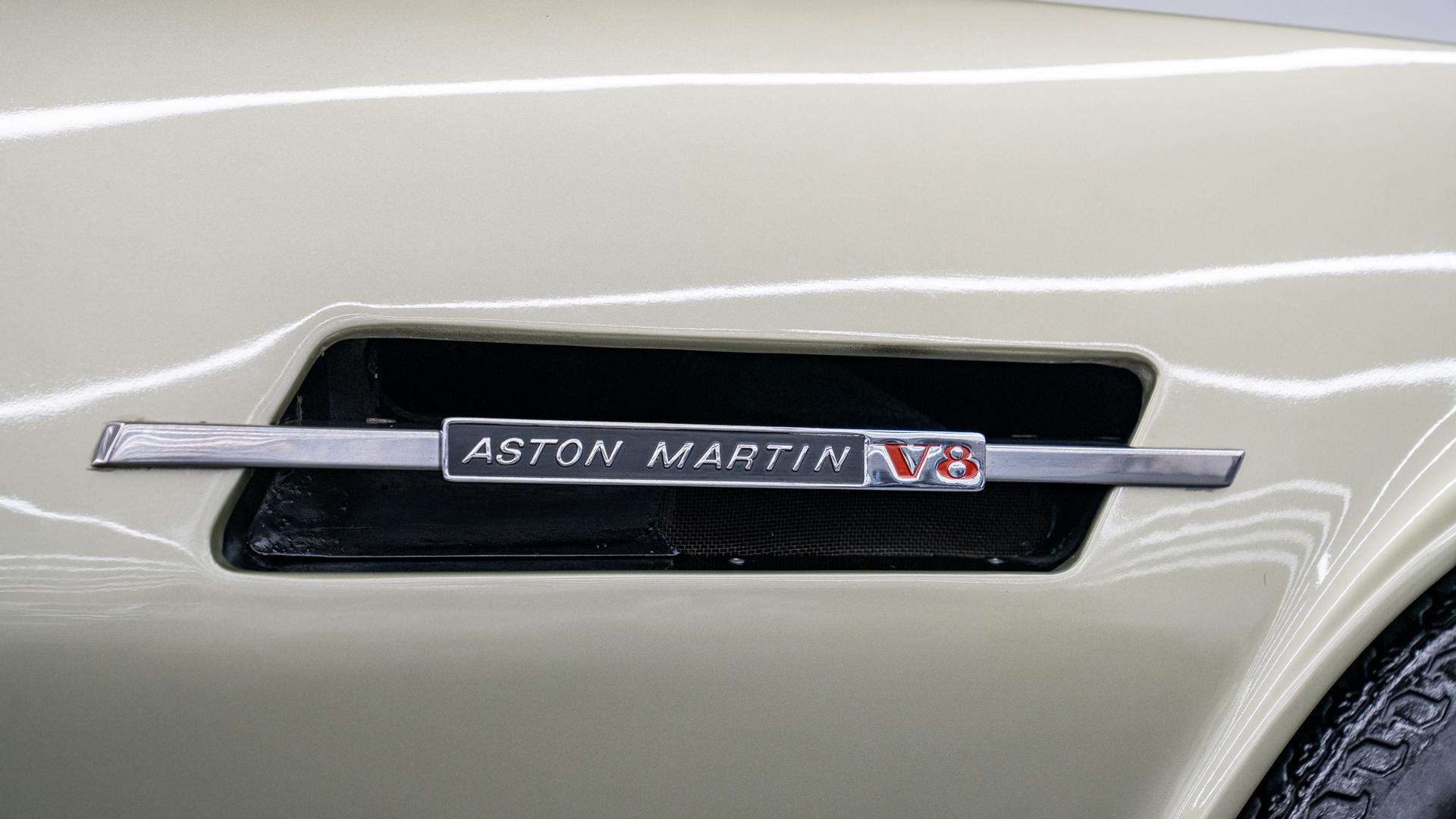 Aston Martin V8 Photo 92747b80-72f8-4196-8869-256fb61919e6.jpg