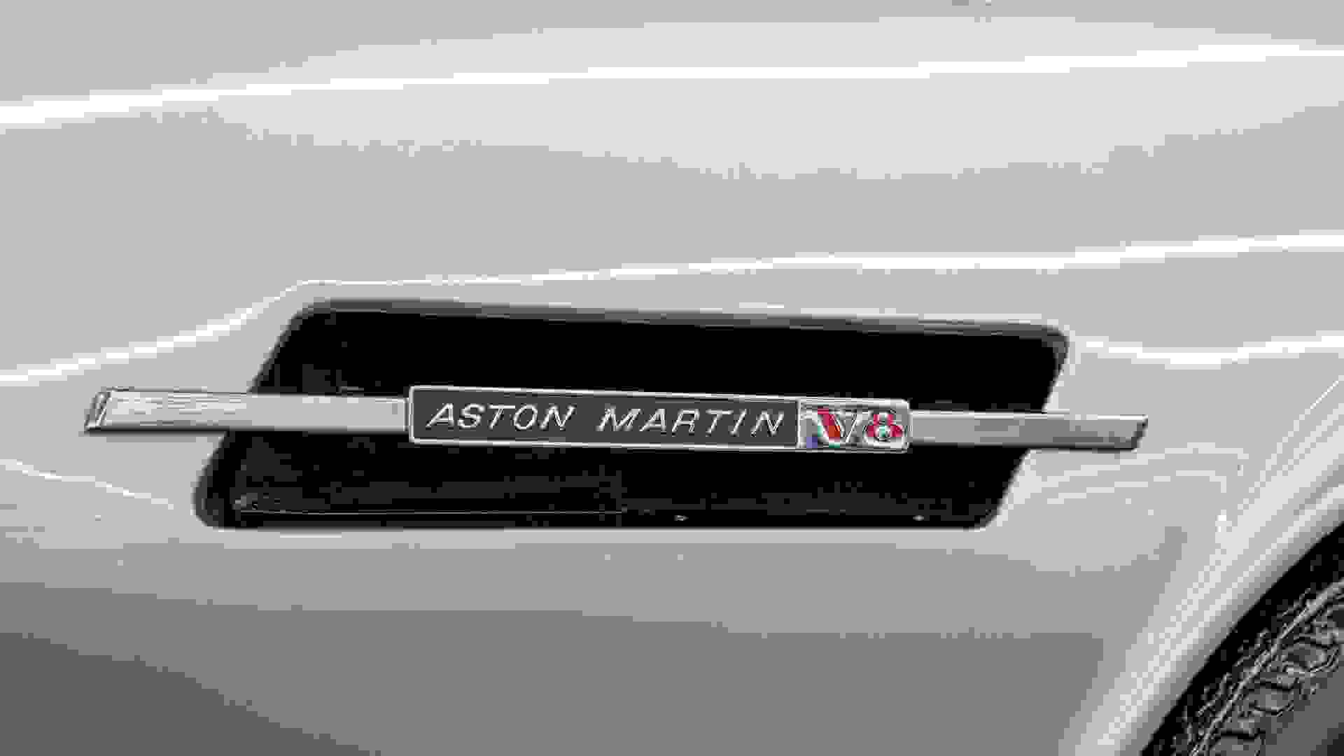 Aston Martin V8 Photo 92747b80-72f8-4196-8869-256fb61919e6.jpg