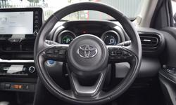 Toyota YARIS CROSS Photo 13