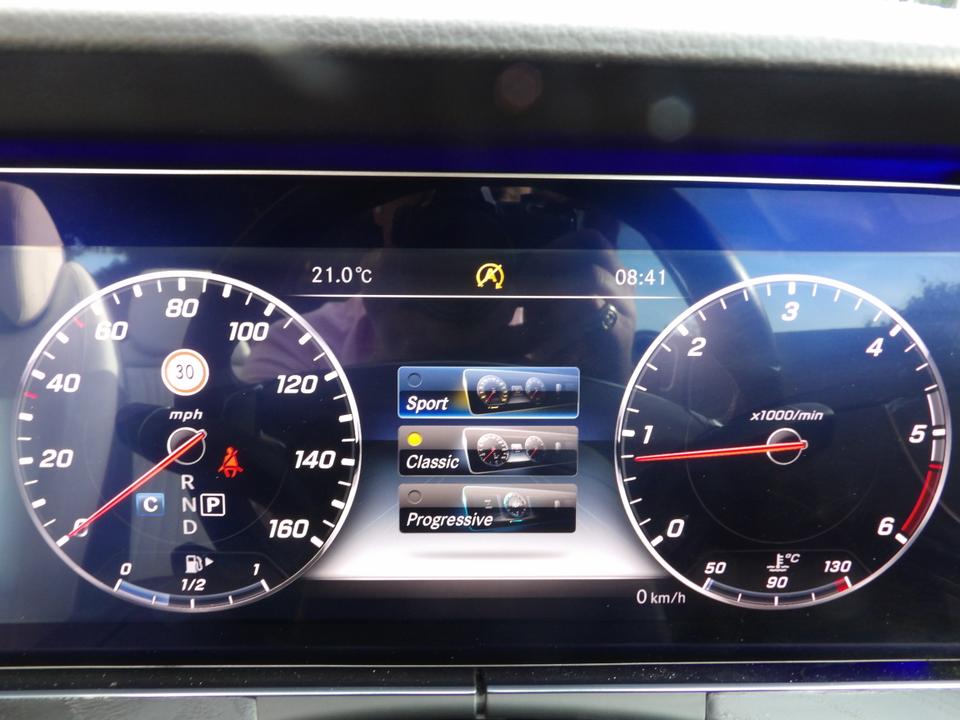 Used Mercedes-Benz E Class WF67EHC 33