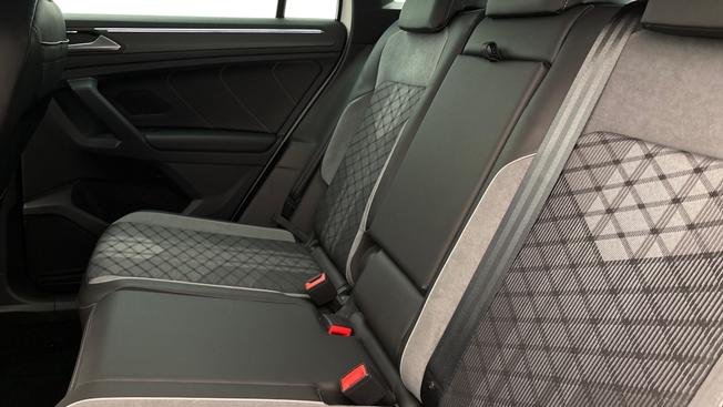VOLKSWAGEN Tiguan Photo 7