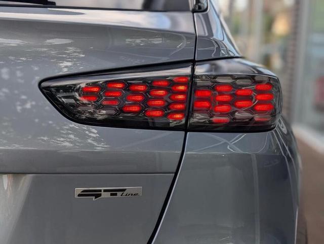 Kia XCeed Photo 92989eb1-495f-4317-a01f-e0407a3af9dc.jpg