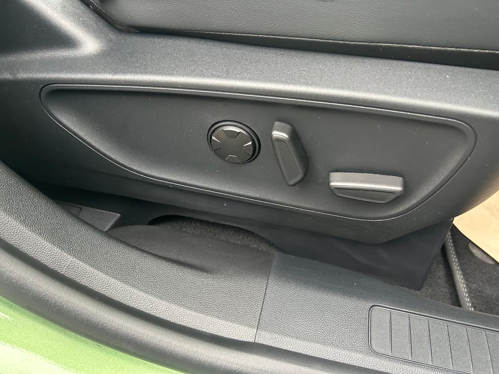 Ford Kuga Photo 9298bce9-9c21-4563-9f3b-04d18abd3fd9.jpeg