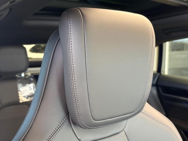 PORSCHE Macan Photo 15