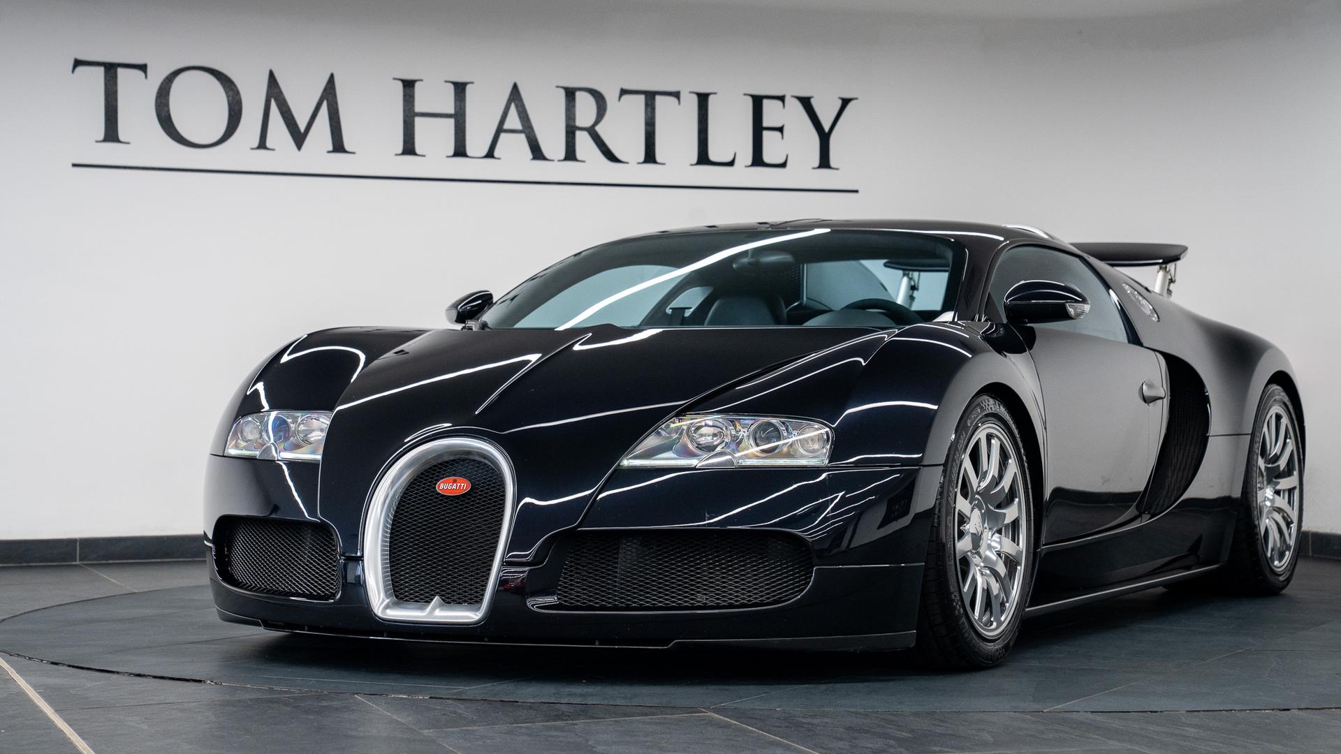 Bugatti Veyron Photo 92a0fbbf-f280-4fcd-bd13-09c269f5199e.jpg