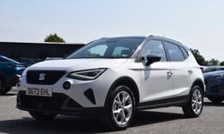 SEAT ARONA Photo 8