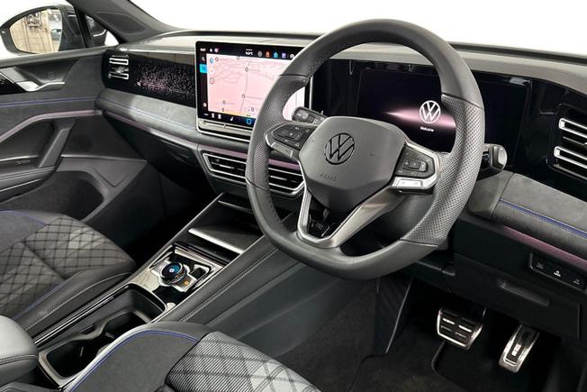 VOLKSWAGEN Tiguan Photo 6