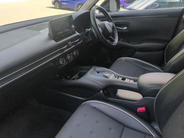 Honda ZR-V Photo 1