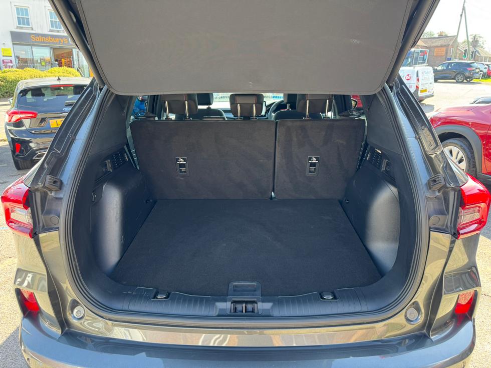 Ford Kuga Photo 92b1f787-95ed-464e-93a9-34705ca300e0.JPEG