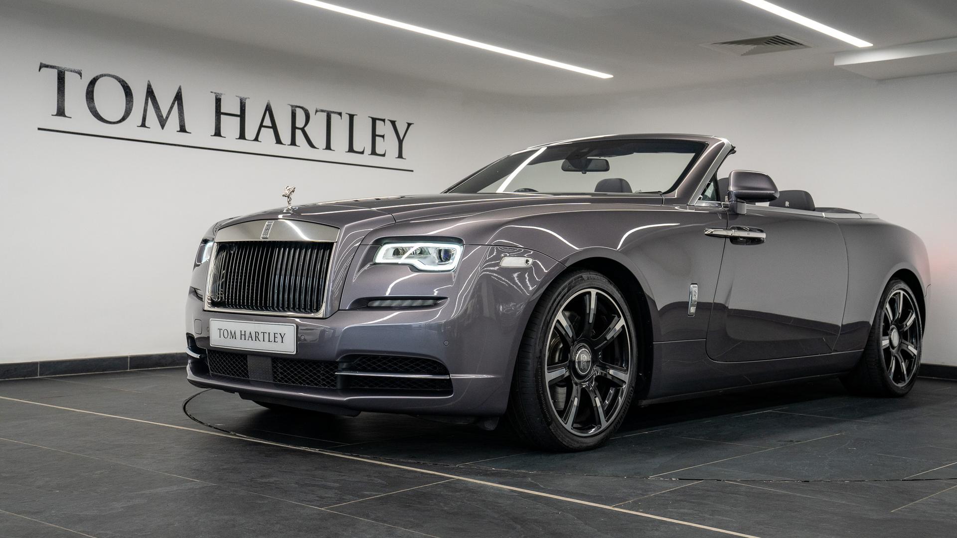 Rolls-Royce Dawn Photo 92c8fe57-dd0f-4096-93a5-5bd096ef8048.jpg